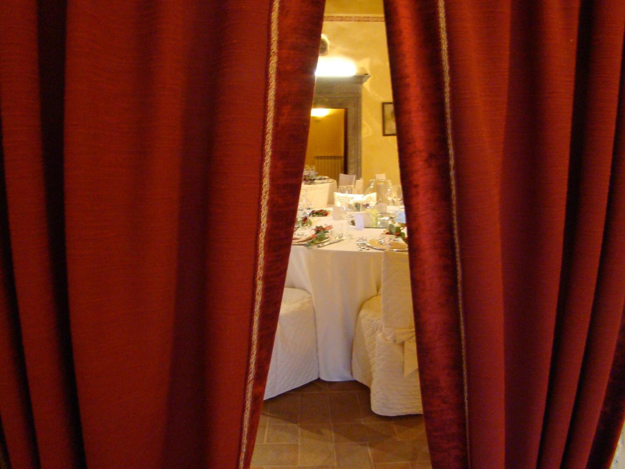 Palazzo Orsini Bed & Breakfast โบมาร์โซ ภายนอก รูปภาพ